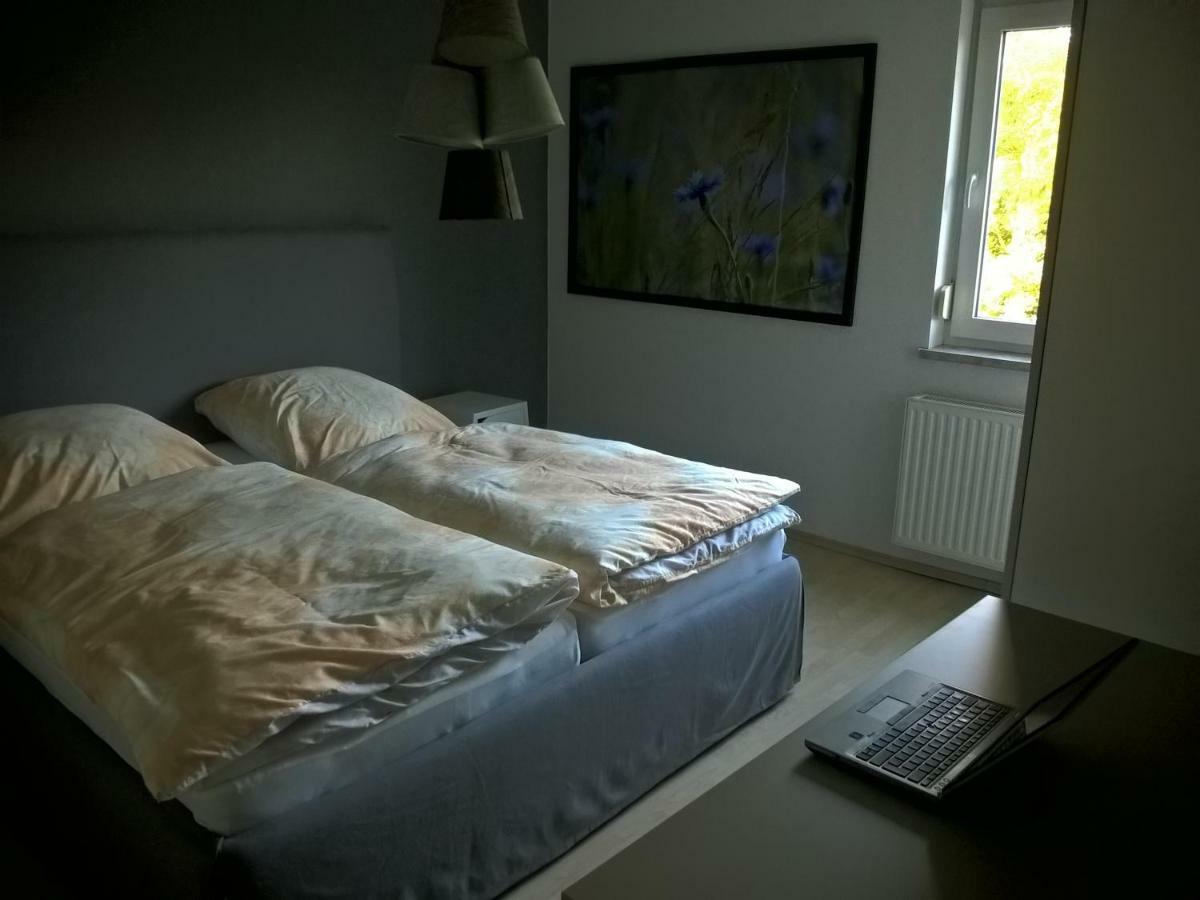 Ferienwohnungen Zum Hirschberg Sankt Wendel Bagian luar foto